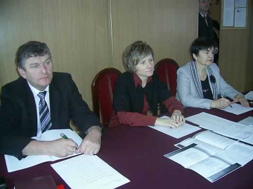 Nasze Jury, od lewej: Pan Romuald Góralczyk - Radny Powiatu Bydgoskiego, Pani Anna Kwiatkowska - nauczyciel, Pani Janina Malicka - miłośnik poezji
